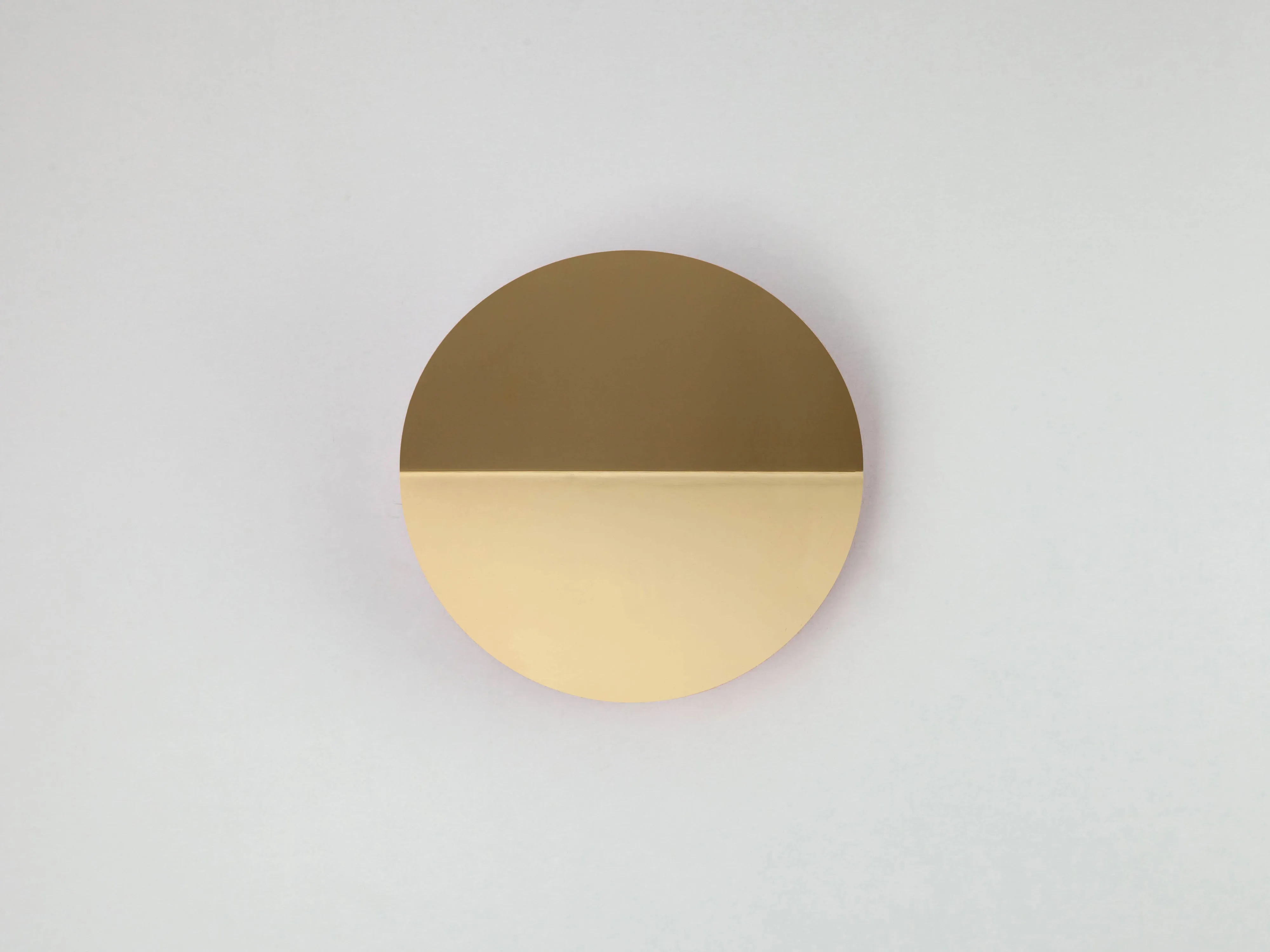 Brass diffuser wall light