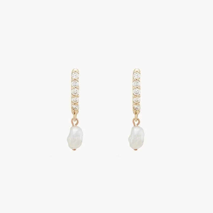 inner light diamond pearl earring - 14k yellow gold